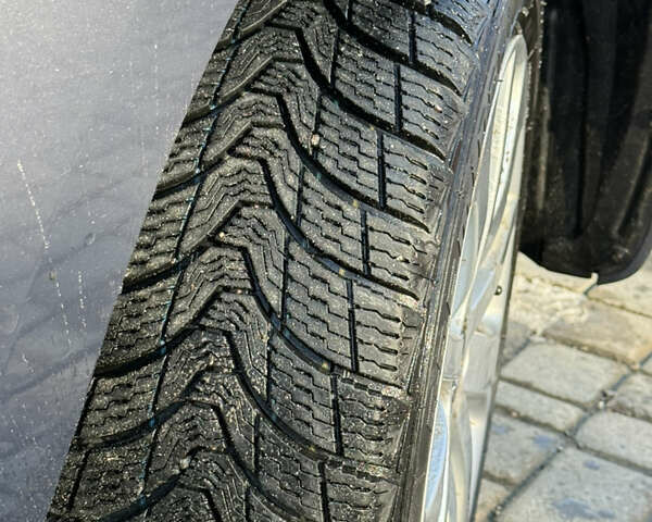 Сірий Мазда 5, об'ємом двигуна 1.8 л та пробігом 278 тис. км за 5800 $, фото 7 на Automoto.ua