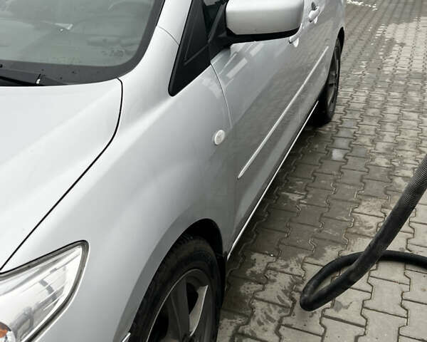 Серый Мазда 5, объемом двигателя 2 л и пробегом 377 тыс. км за 5500 $, фото 9 на Automoto.ua
