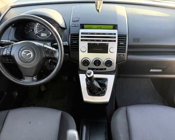 Серый Мазда 5, объемом двигателя 2 л и пробегом 233 тыс. км за 6200 $, фото 10 на Automoto.ua