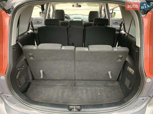 Серый Мазда 5, объемом двигателя 2 л и пробегом 248 тыс. км за 5500 $, фото 17 на Automoto.ua