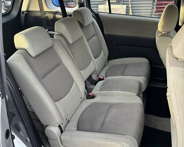Сірий Мазда 5, об'ємом двигуна 1.8 л та пробігом 290 тис. км за 5400 $, фото 6 на Automoto.ua