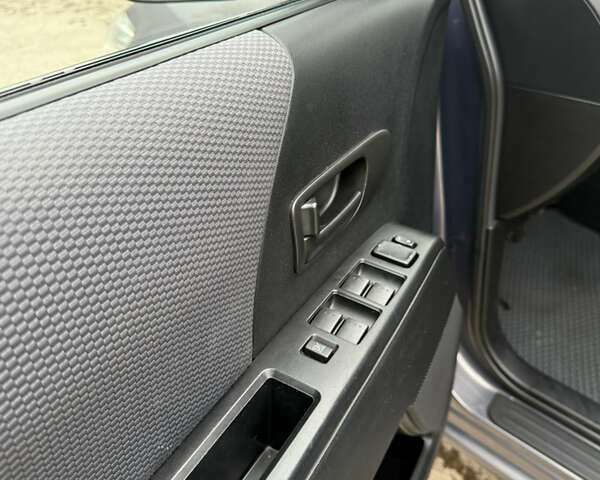 Сірий Мазда 5, об'ємом двигуна 1.8 л та пробігом 279 тис. км за 5300 $, фото 13 на Automoto.ua