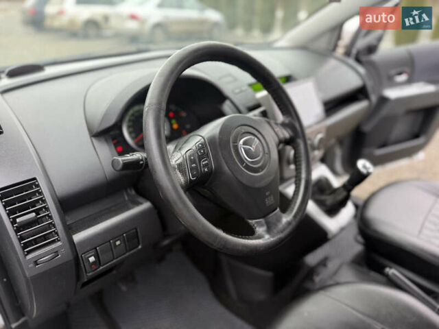 Сірий Мазда 5, об'ємом двигуна 2 л та пробігом 377 тис. км за 4900 $, фото 17 на Automoto.ua