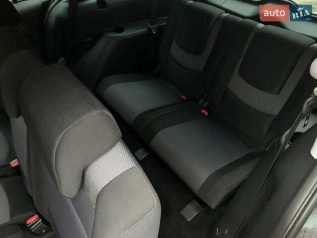Серый Мазда 5, объемом двигателя 2 л и пробегом 248 тыс. км за 5500 $, фото 22 на Automoto.ua