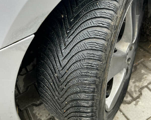 Серый Мазда 5, объемом двигателя 2 л и пробегом 377 тыс. км за 5500 $, фото 26 на Automoto.ua