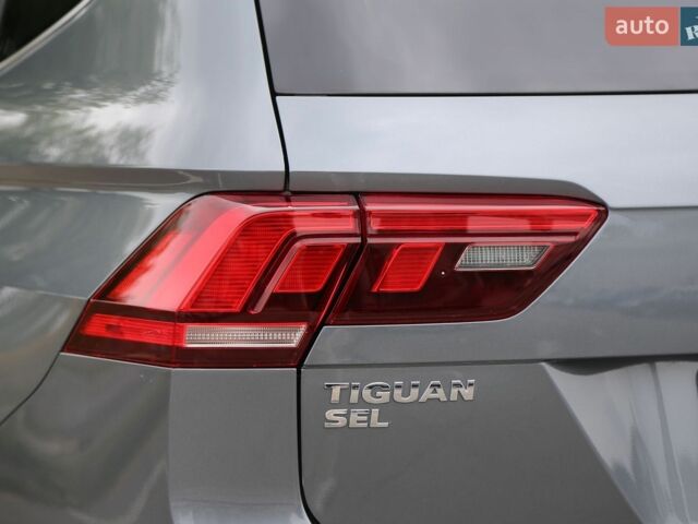Серый Мазда 5, объемом двигателя 2 л и пробегом 197 тыс. км за 6700 $, фото 18 на Automoto.ua