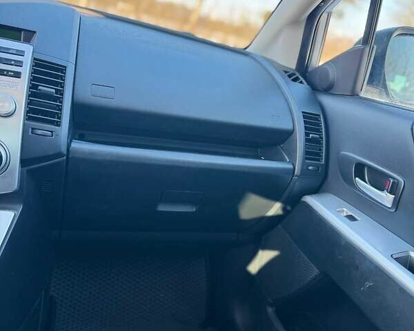 Сірий Мазда 5, об'ємом двигуна 2 л та пробігом 301 тис. км за 5900 $, фото 14 на Automoto.ua