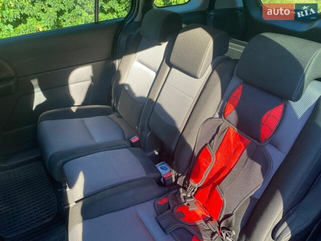 Серый Мазда 5, объемом двигателя 2 л и пробегом 340 тыс. км за 4100 $, фото 10 на Automoto.ua