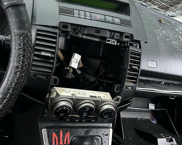 Сірий Мазда 5, об'ємом двигуна 2 л та пробігом 200 тис. км за 1500 $, фото 9 на Automoto.ua