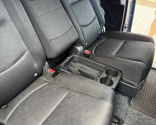 Сірий Мазда 5, об'ємом двигуна 2 л та пробігом 323 тис. км за 5400 $, фото 13 на Automoto.ua