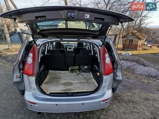 Серый Мазда 5, объемом двигателя 2 л и пробегом 222 тыс. км за 6300 $, фото 2 на Automoto.ua