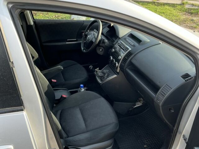 Серый Мазда 5, объемом двигателя 2 л и пробегом 268 тыс. км за 3300 $, фото 5 на Automoto.ua