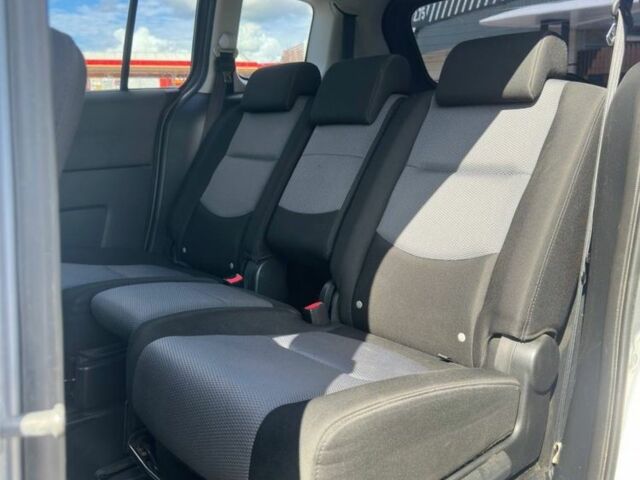 Серый Мазда 5, объемом двигателя 2 л и пробегом 200 тыс. км за 2650 $, фото 6 на Automoto.ua