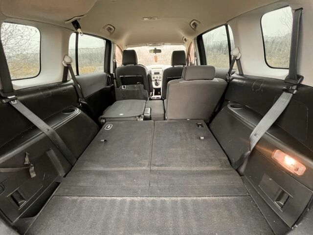 Серый Мазда 5, объемом двигателя 2 л и пробегом 200 тыс. км за 5999 $, фото 9 на Automoto.ua