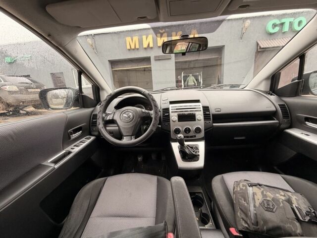 Серый Мазда 5, объемом двигателя 2 л и пробегом 300 тыс. км за 2700 $, фото 16 на Automoto.ua
