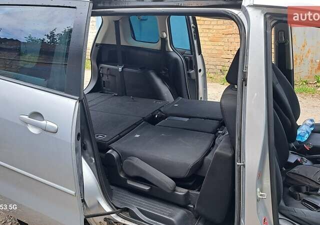 Сірий Мазда 5, об'ємом двигуна 2 л та пробігом 226 тис. км за 6800 $, фото 10 на Automoto.ua