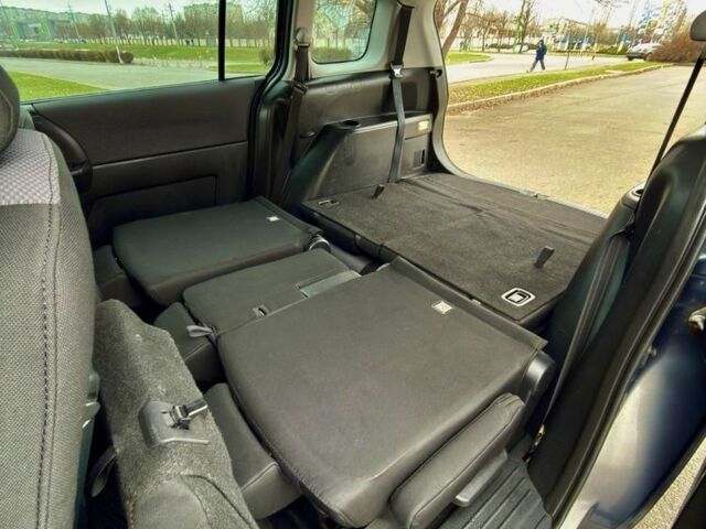 Серый Мазда 5, объемом двигателя 2 л и пробегом 200 тыс. км за 5999 $, фото 10 на Automoto.ua