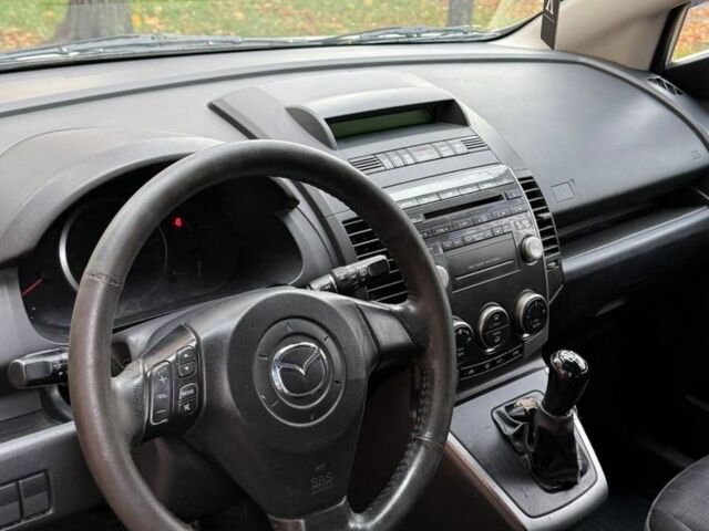 Серый Мазда 5, объемом двигателя 2 л и пробегом 200 тыс. км за 3700 $, фото 3 на Automoto.ua