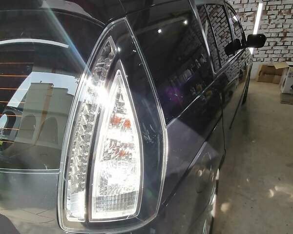 Серый Мазда 5, объемом двигателя 2 л и пробегом 200 тыс. км за 5000 $, фото 3 на Automoto.ua