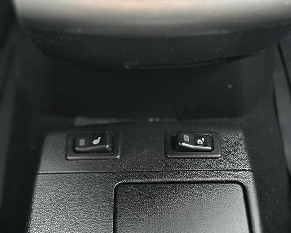 Сірий Мазда 5, об'ємом двигуна 2 л та пробігом 276 тис. км за 4900 $, фото 11 на Automoto.ua