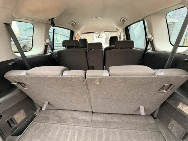 Серый Мазда 5, объемом двигателя 2 л и пробегом 300 тыс. км за 2700 $, фото 15 на Automoto.ua