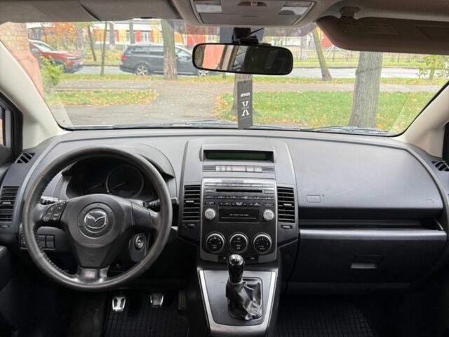 Серый Мазда 5, объемом двигателя 2 л и пробегом 200 тыс. км за 3700 $, фото 5 на Automoto.ua