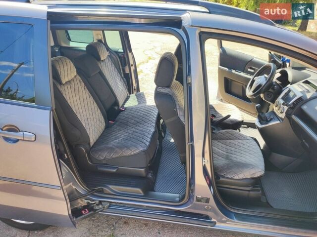 Серый Мазда 5, объемом двигателя 2 л и пробегом 231 тыс. км за 6500 $, фото 24 на Automoto.ua