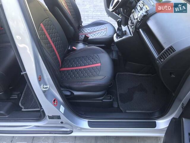 Серый Мазда 5, объемом двигателя 2 л и пробегом 235 тыс. км за 6350 $, фото 19 на Automoto.ua