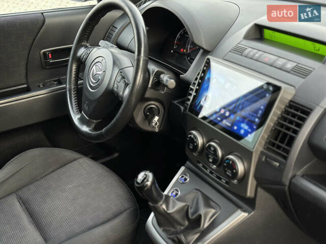 Сірий Мазда 5, об'ємом двигуна 2 л та пробігом 276 тис. км за 4900 $, фото 16 на Automoto.ua