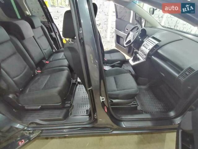 Серый Мазда 5, объемом двигателя 2 л и пробегом 200 тыс. км за 5000 $, фото 12 на Automoto.ua