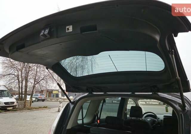 Серый Мазда 5, объемом двигателя 2 л и пробегом 193 тыс. км за 6950 $, фото 78 на Automoto.ua