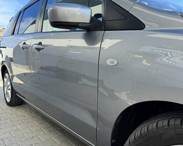 Серый Мазда 5, объемом двигателя 2 л и пробегом 177 тыс. км за 7500 $, фото 38 на Automoto.ua