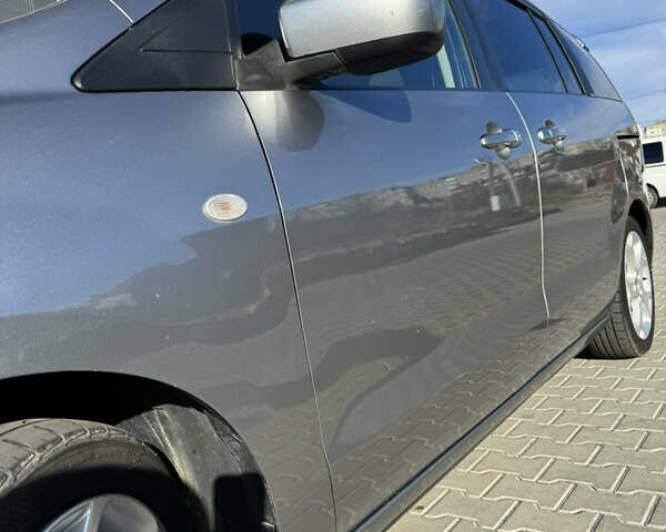 Серый Мазда 5, объемом двигателя 2 л и пробегом 177 тыс. км за 7500 $, фото 44 на Automoto.ua