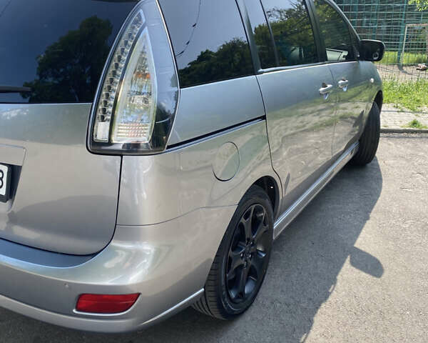 Серый Мазда 5, объемом двигателя 2 л и пробегом 250 тыс. км за 7100 $, фото 6 на Automoto.ua