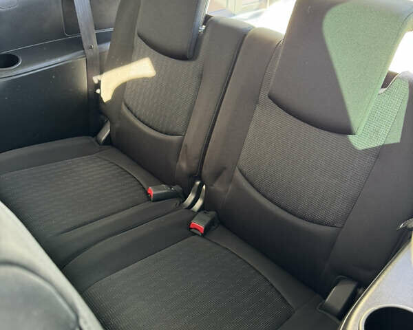 Серый Мазда 5, объемом двигателя 2 л и пробегом 177 тыс. км за 7500 $, фото 11 на Automoto.ua