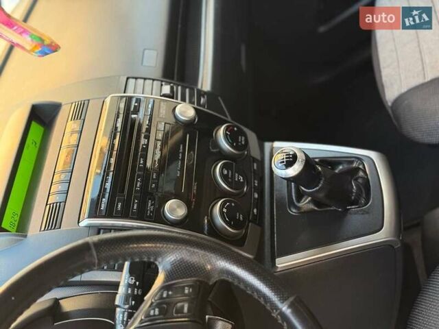 Серый Мазда 5, объемом двигателя 2 л и пробегом 270 тыс. км за 6850 $, фото 2 на Automoto.ua