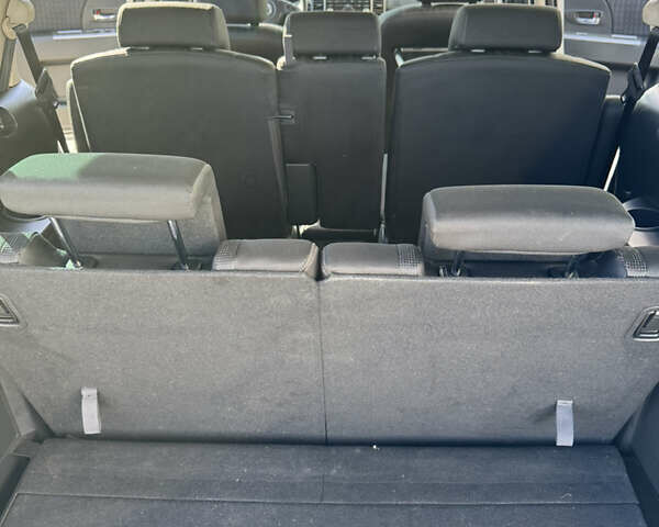 Серый Мазда 5, объемом двигателя 2 л и пробегом 177 тыс. км за 7500 $, фото 17 на Automoto.ua