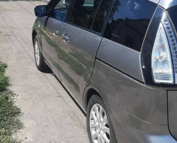 Серый Мазда 5, объемом двигателя 2 л и пробегом 217 тыс. км за 5700 $, фото 3 на Automoto.ua