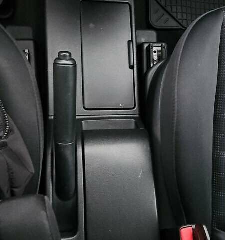 Серый Мазда 5, объемом двигателя 2 л и пробегом 193 тыс. км за 6950 $, фото 63 на Automoto.ua