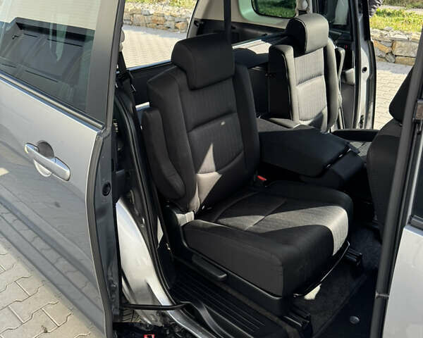 Серый Мазда 5, объемом двигателя 2 л и пробегом 177 тыс. км за 7500 $, фото 16 на Automoto.ua
