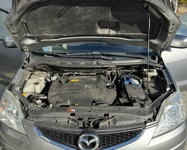 Серый Мазда 5, объемом двигателя 2 л и пробегом 177 тыс. км за 7500 $, фото 9 на Automoto.ua