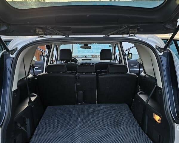 Сірий Мазда 5, об'ємом двигуна 1.8 л та пробігом 160 тис. км за 7500 $, фото 15 на Automoto.ua