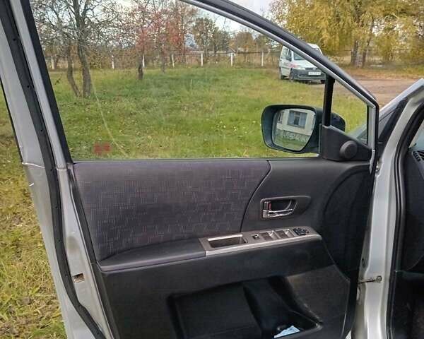 Мазда 5 2009 в Лугинах на Automoto.ua Серый Мазда 5, объемом двигателя 2 л и пробегом 245 тыс. км за 5200 $, фото 7 на Automoto.ua