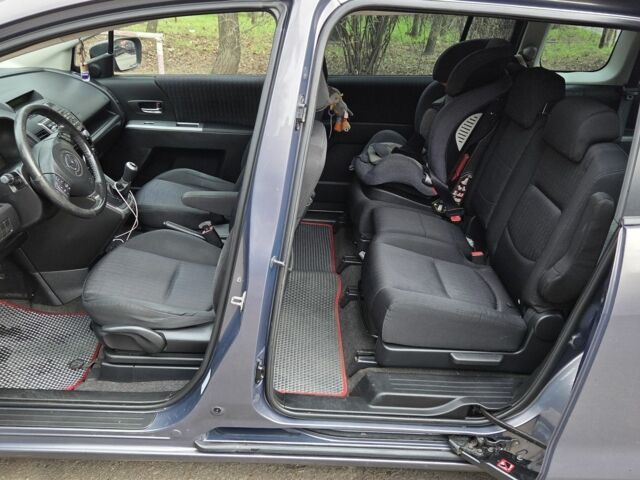 Сірий Мазда 5, об'ємом двигуна 2 л та пробігом 228 тис. км за 6250 $, фото 11 на Automoto.ua