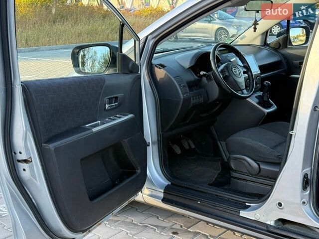 Сірий Мазда 5, об'ємом двигуна 2 л та пробігом 286 тис. км за 5500 $, фото 17 на Automoto.ua