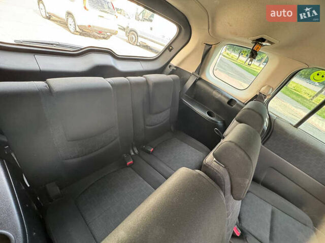 Серый Мазда 5, объемом двигателя 2 л и пробегом 244 тыс. км за 5600 $, фото 12 на Automoto.ua
