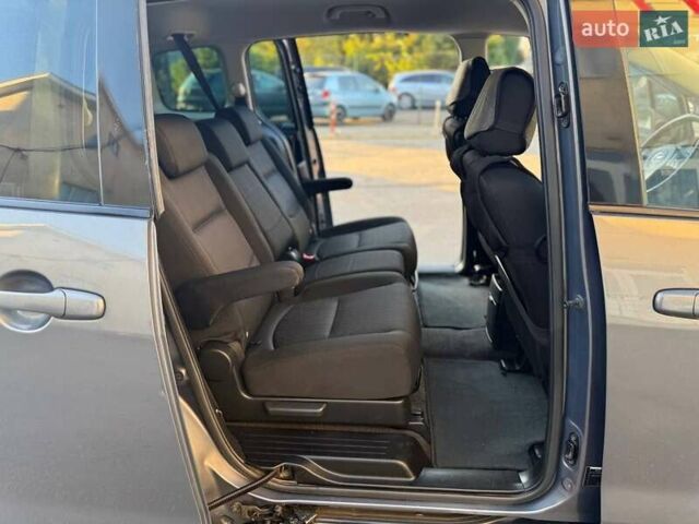 Серый Мазда 5, объемом двигателя 2 л и пробегом 270 тыс. км за 6850 $, фото 1 на Automoto.ua