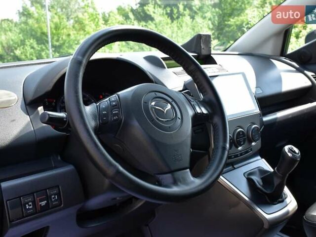 Серый Мазда 5, объемом двигателя 2 л и пробегом 235 тыс. км за 7200 $, фото 25 на Automoto.ua