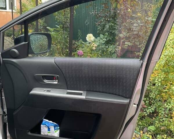 Мазда 5 2010 в Харькове на Automoto.ua Серый Мазда 5, объемом двигателя 2 л и пробегом 218 тыс. км за 6500 $, фото 15 на Automoto.ua