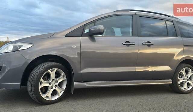 Сірий Мазда 5, об'ємом двигуна 2 л та пробігом 236 тис. км за 6700 $, фото 2 на Automoto.ua